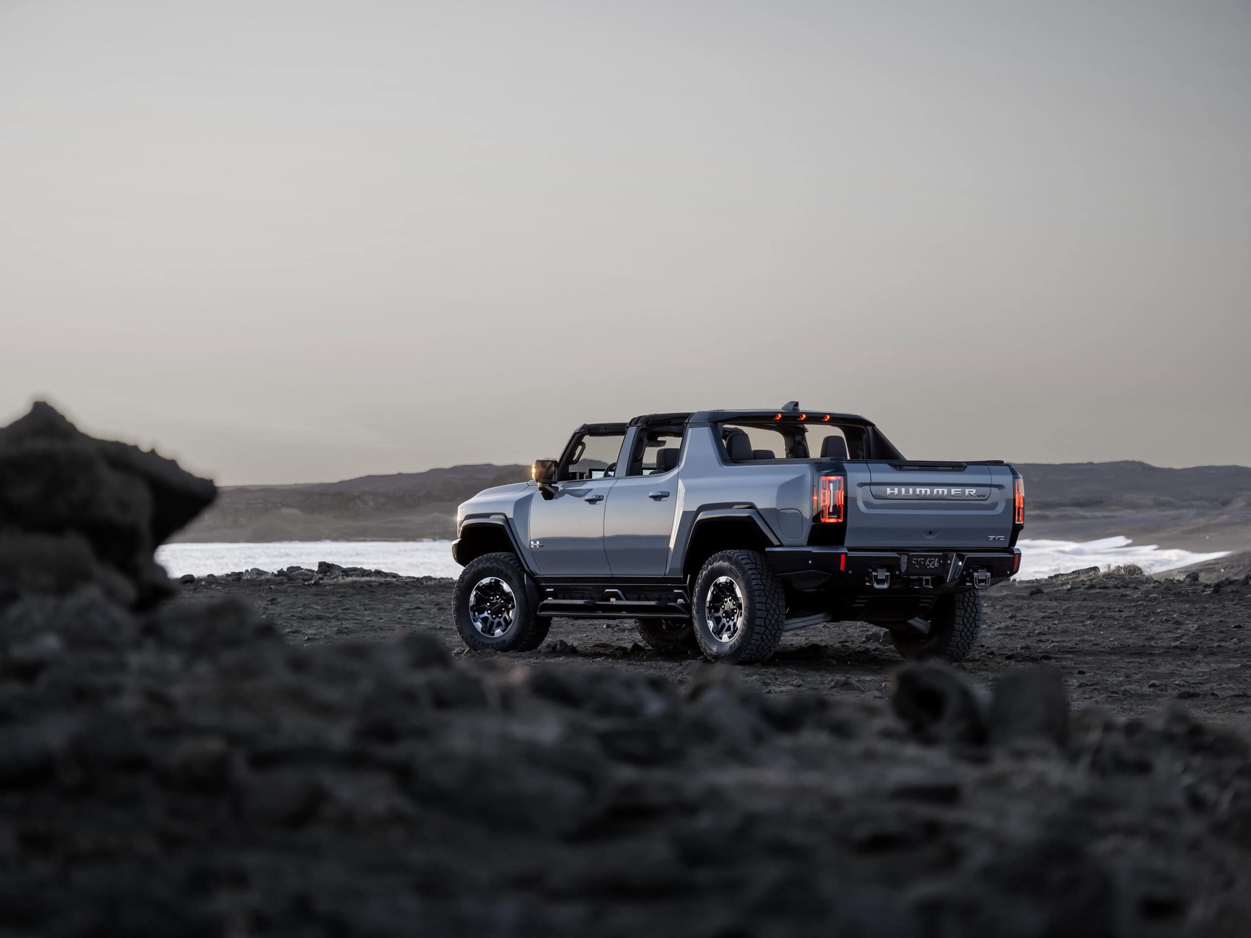 Rear three quarter view of the 2025 GMC HUMMER EV 3X Pickup