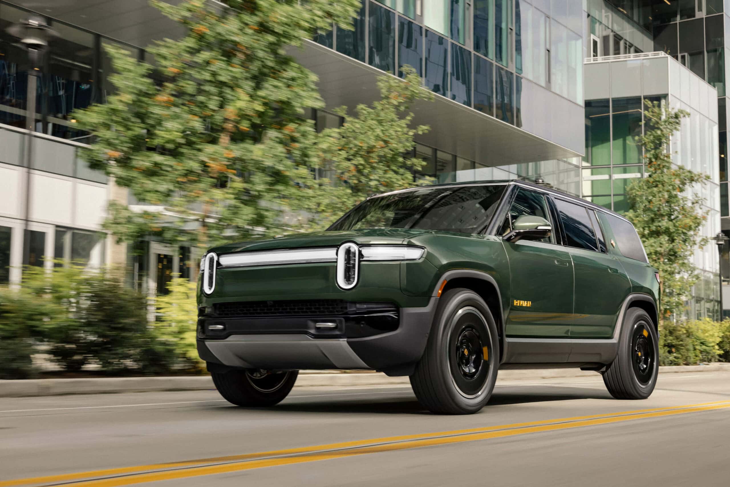 The 2026 Rivian R1S: The Only Three Row Family SUV That Can Embarrass a Jeep and Then Drop the Kids at School