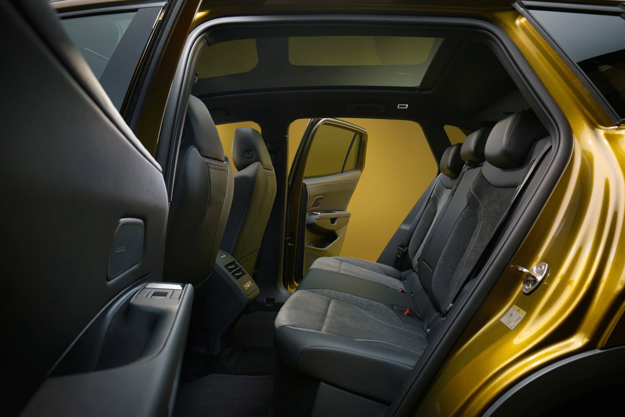 Volkswagen ID. Tiguan rear seat